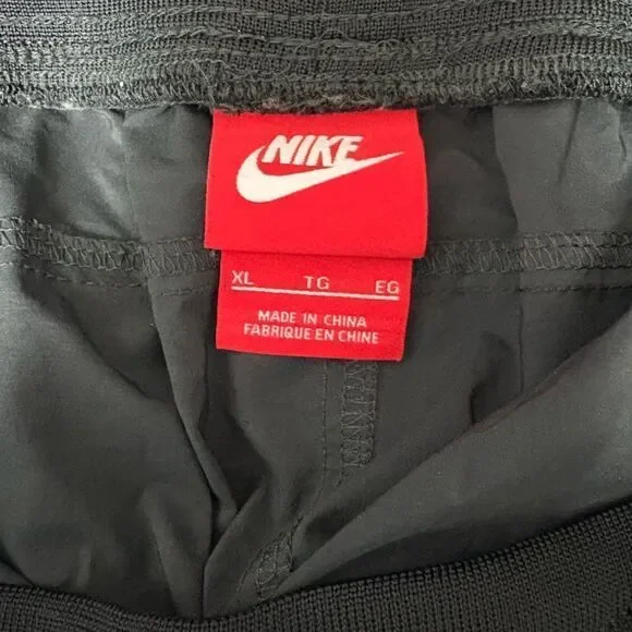 Nike Joggers in Black Size XL - Picture 3 of 7